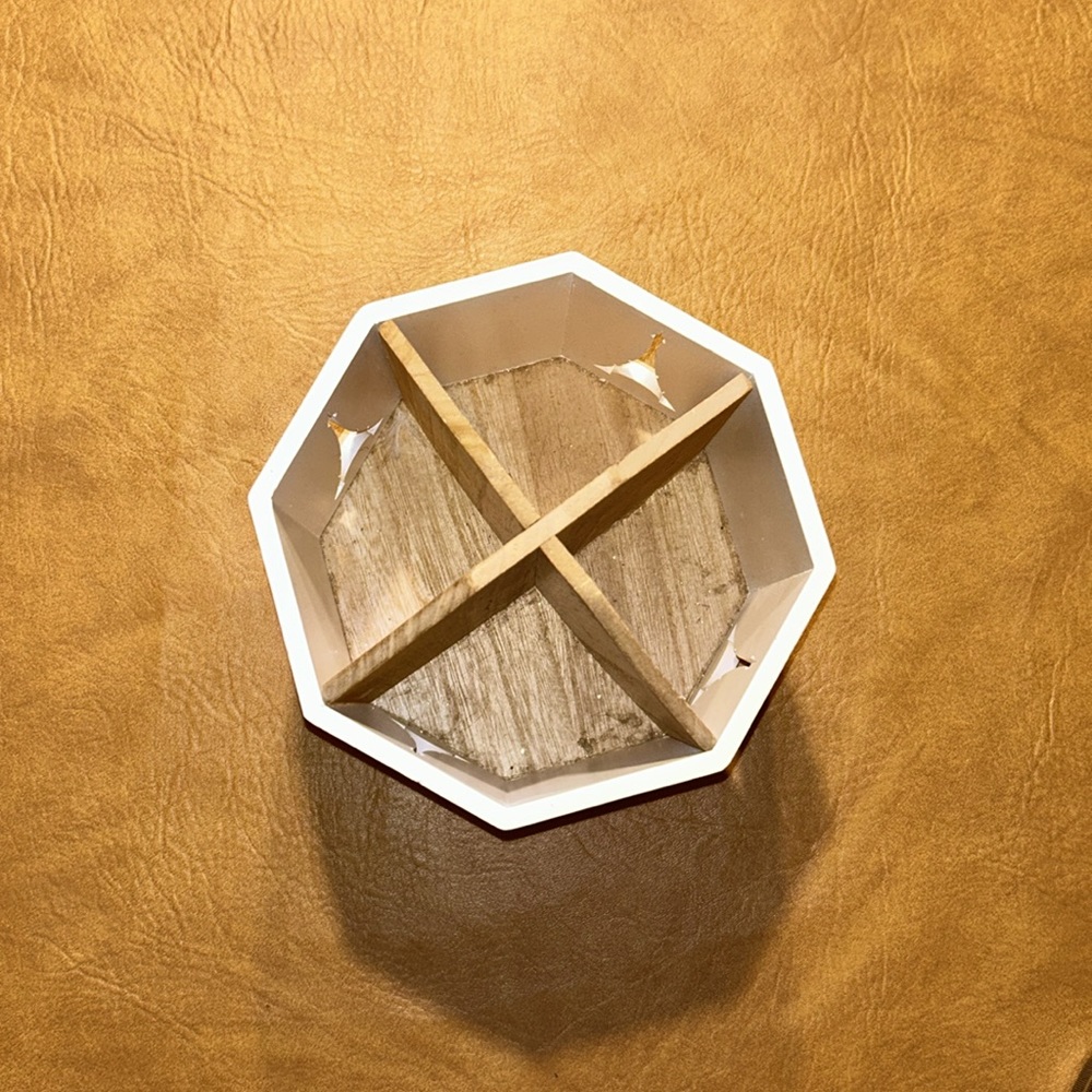 Eiffel Tower Pencil/storage holder - Picture 3 of 3